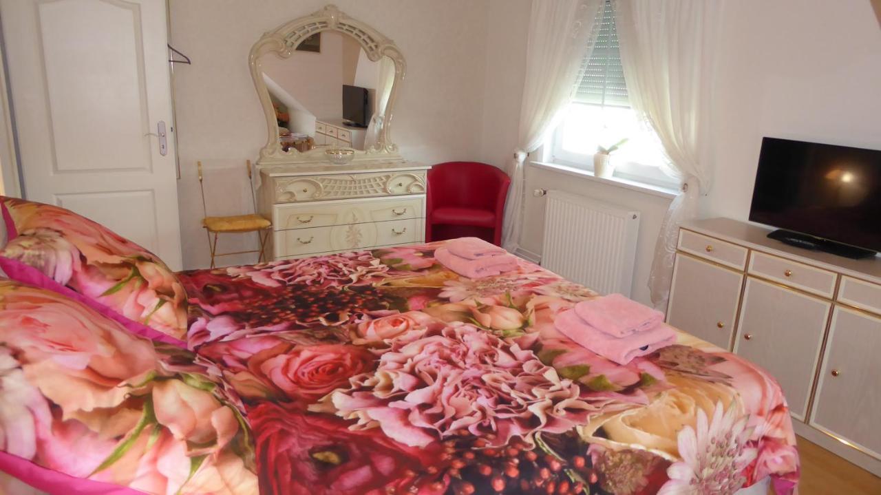 Blumen Apartment Amburgo Esterno foto